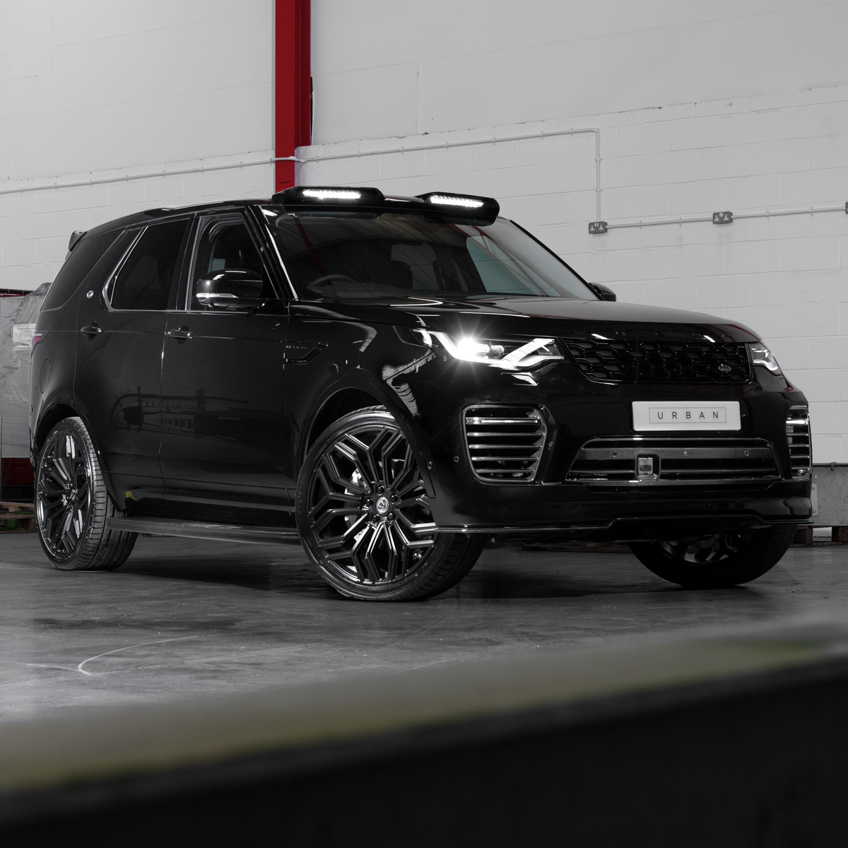 Land Rover Discovery 5 / Commercial